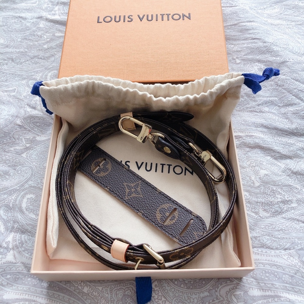 ❤️Sold❤️Authentic Monogram 16mm Adjustable Strap